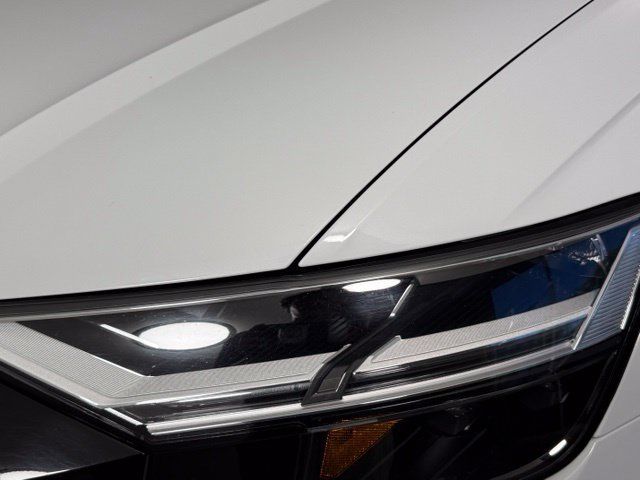 Used 2019 Audi Q8 Premium Plus w/ Premium Plus AWD/4WD image 12