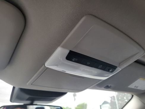 New 2025 Nissan Sentra SR w/ Midnight Edition image 30