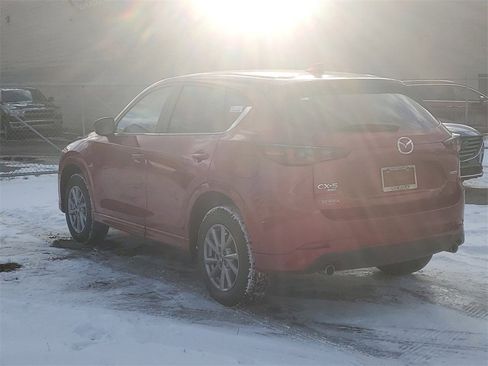 New 2025 MAZDA CX-5 AWD 2.5 S w/ Preferred Package image 3