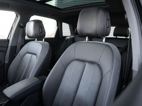 Certified 2023 Audi Q4 e-tron Premium Plus w/ Premium Plus image 23