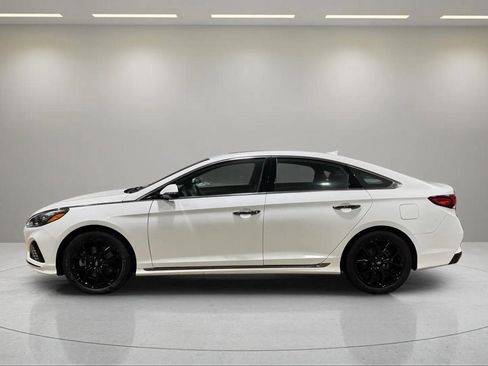 Used 2018 Hyundai Sonata Limited image 18