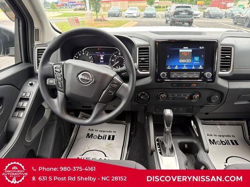 Certified 2024 Nissan Frontier SV AWD/4WD image 32