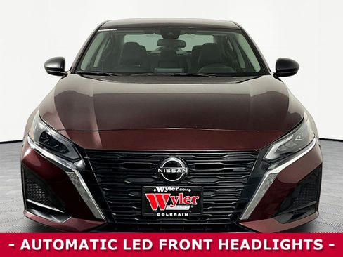 Certified 2024 Nissan Altima 2.5 SV FWD image 2
