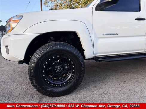 Used 2012 Toyota Tacoma PreRunner image 35