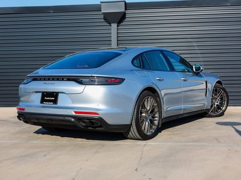 Certified 2023 Porsche Panamera Platinum Edition image 7