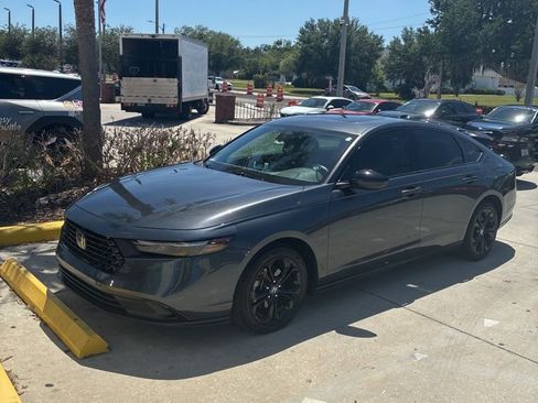 Used 2025 Honda Accord SE image 7