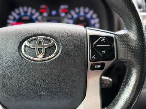 Used 2016 Toyota 4Runner SR5 RWD image 32