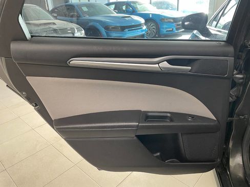 Used 2016 Ford Fusion S image 15