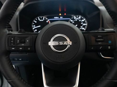 Used 2023 Nissan Rogue SV w/ SV Premium B Package FWD image 7