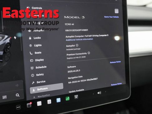 Used 2023 Tesla Model 3 Standard Range image 18