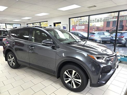 Used 2017 Toyota RAV4 XLE image 4
