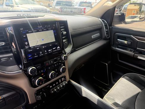 Used 2019 RAM 2500 Laramie AWD/4WD image 10