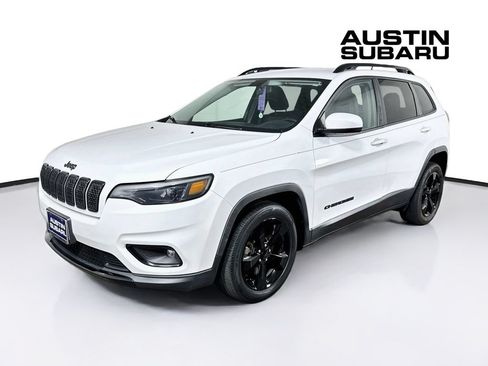 Used 2020 Jeep Cherokee Latitude Plus FWD image 3