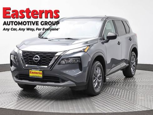 Used 2023 Nissan Rogue S AWD/4WD image 1