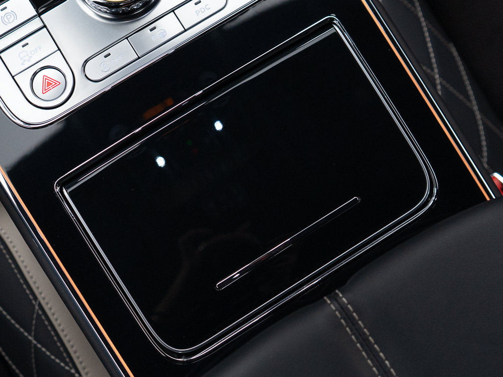 Used 2024 Bentley Flying Spur W12 AWD/4WD image 34