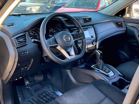 Used 2017 Nissan Rogue S image 15