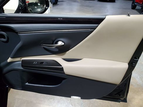 Used 2019 Lexus ES 350 w/ Premium Package FWD image 16