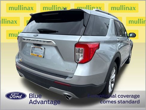Used 2023 Ford Explorer Limited w/ Equipment Group 301A image 4