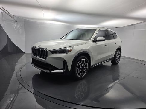 Used 2023 BMW X1 xDrive28i w/ Convenience Package AWD/4WD image 8