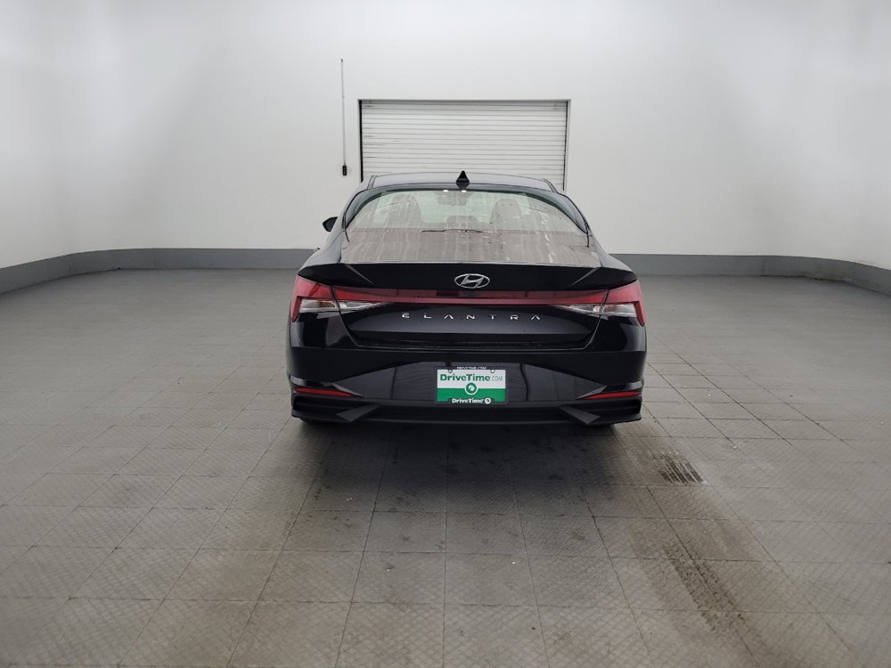 Used 2023 Hyundai Elantra SEL FWD image 6