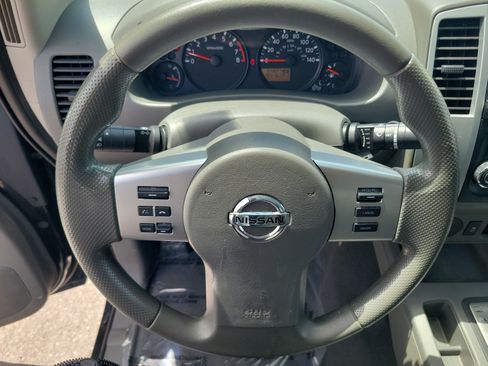 Used 2019 Nissan Frontier S RWD image 14