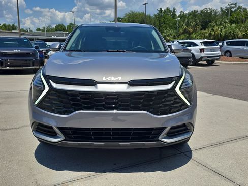 Certified 2025 Kia Sportage EX FWD image 3