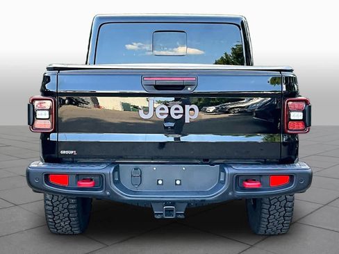 Used 2024 Jeep Gladiator Rubicon AWD/4WD image 5