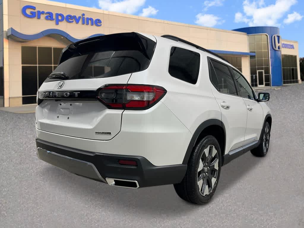 New 2026 Honda Pilot Touring image 5
