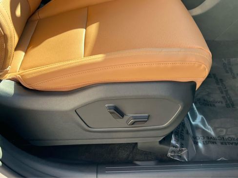 New 2026 Hyundai Santa Fe Calligraphy AWD/4WD image 17