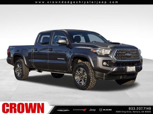 Used 2018 Toyota Tacoma TRD Sport image 1