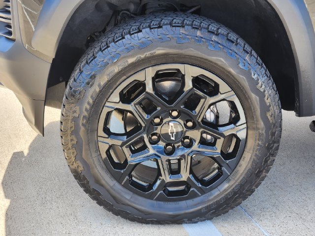 Used 2026 Chevrolet Colorado Trail Boss AWD/4WD image 17