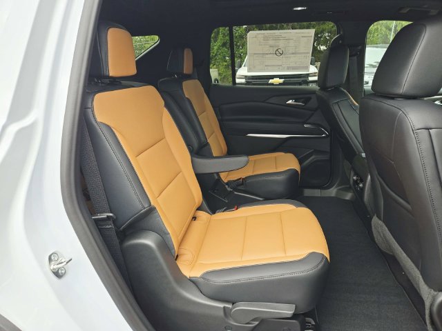 New 2027 Chevrolet Traverse Z71 w/ Driver Confidence Package AWD/4WD image 17