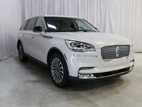 Certified 2023 Lincoln Aviator Reserve w/ Equipment Group 201A image 39