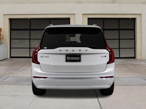 New 2026 Volvo XC90 B6 Plus w/ Protection Package Premier image 4