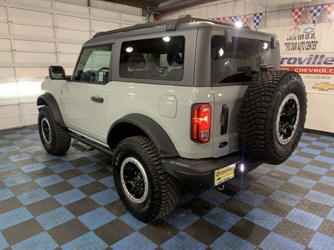 Used 2023 Ford Bronco Black Diamond w/ Sasquatch Package image 3