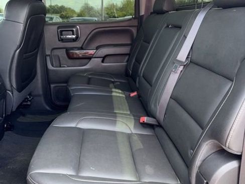 Used 2014 GMC Sierra 1500 SLT w/ SLT Crew Cab Value Package AWD/4WD image 9