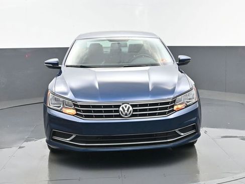 Used 2019 Volkswagen Passat 2.0T Wolfsburg image 23