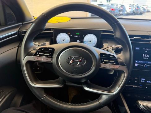 Used 2022 Hyundai Santa Cruz SEL Premium image 14