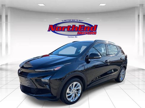 Used 2022 Chevrolet Bolt EUV LT w/ Comfort Package image 7