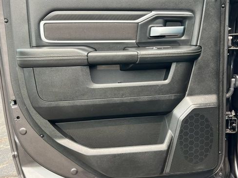 Used 2025 RAM 2500 Big Horn AWD/4WD image 38