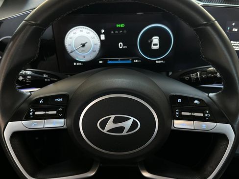 Used 2024 Hyundai Elantra Limited FWD image 22