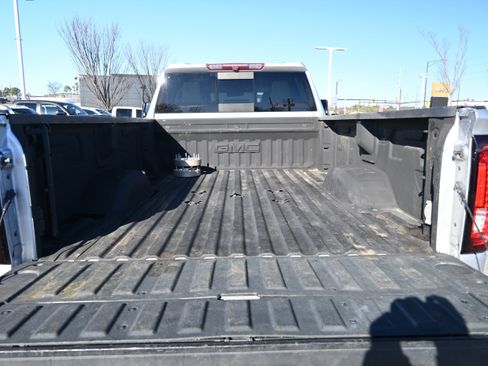 Used 2021 GMC Sierra 3500 SLT w/ SLT Convenience Package image 36