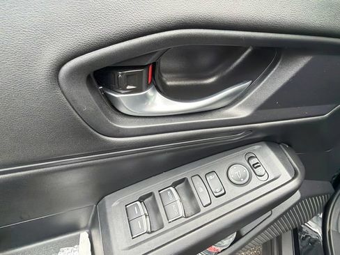 Used 2025 Honda Accord SE image 15
