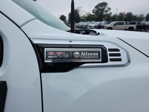 New 2026 GMC Sierra 2500 Pro image 10