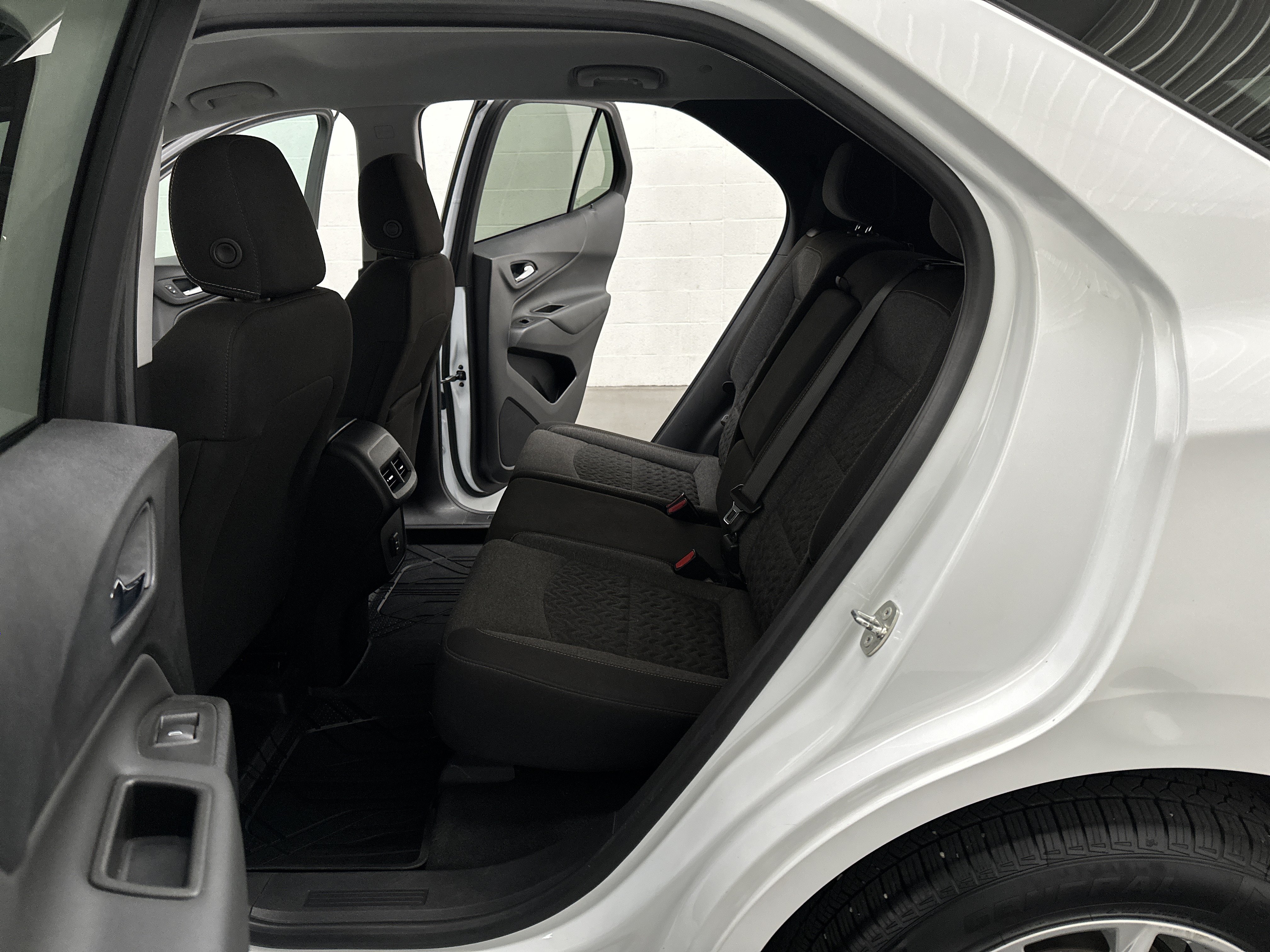 Used 2023 Chevrolet Equinox LT w/ LPO, Floor Liner Package AWD/4WD image 22