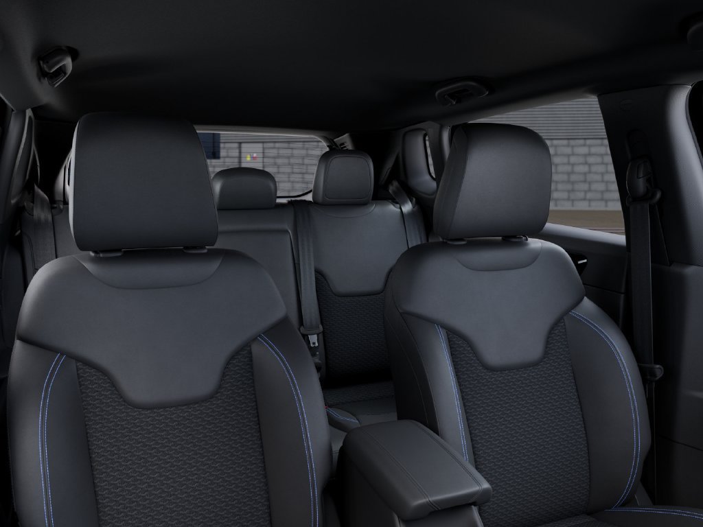 New 2026 Jeep Compass Latitude AWD/4WD image 26