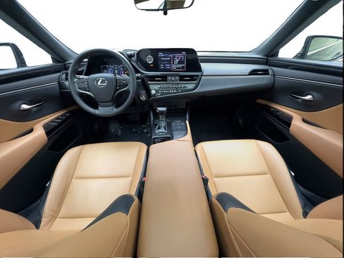 Used 2022 Lexus ES 250 w/ Accessory Package AWD/4WD image 39