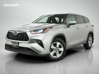 Used 2021 Toyota Highlander LE AWD/4WD video 1