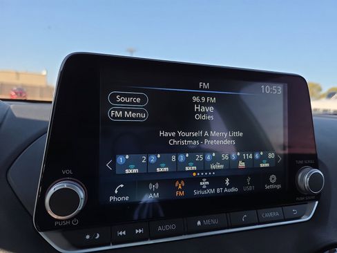 Used 2024 Nissan Sentra SV image 12