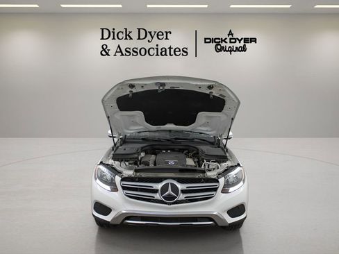 Used 2019 Mercedes-Benz GLC 300 image 9